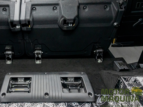 110/130 2ND ROW CARPET COMMERCIAL WITH DOOR  RETAINERS