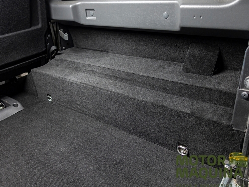 110 Trás BODY CARPET SET PUMA WITHOUT SEATS CUT AWAY ARCHES