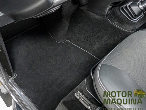 PUMA 2.2 FRONT MAT SET RHD